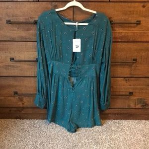 Free people jumper, size small, green